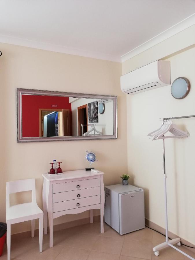 Blue Moon Guesthouse Lagos Luaran gambar