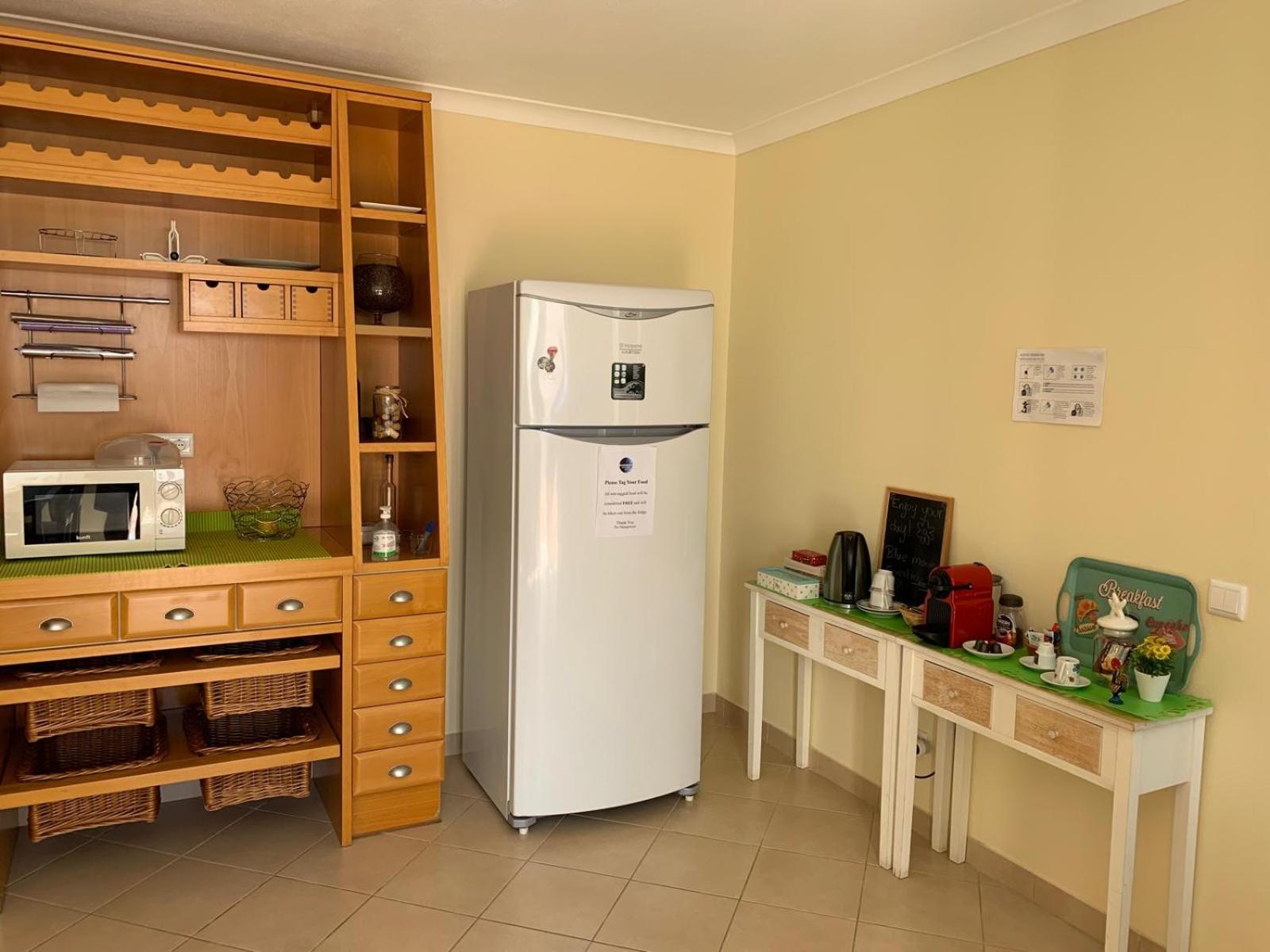 Blue Moon Guesthouse Lagos Luaran gambar