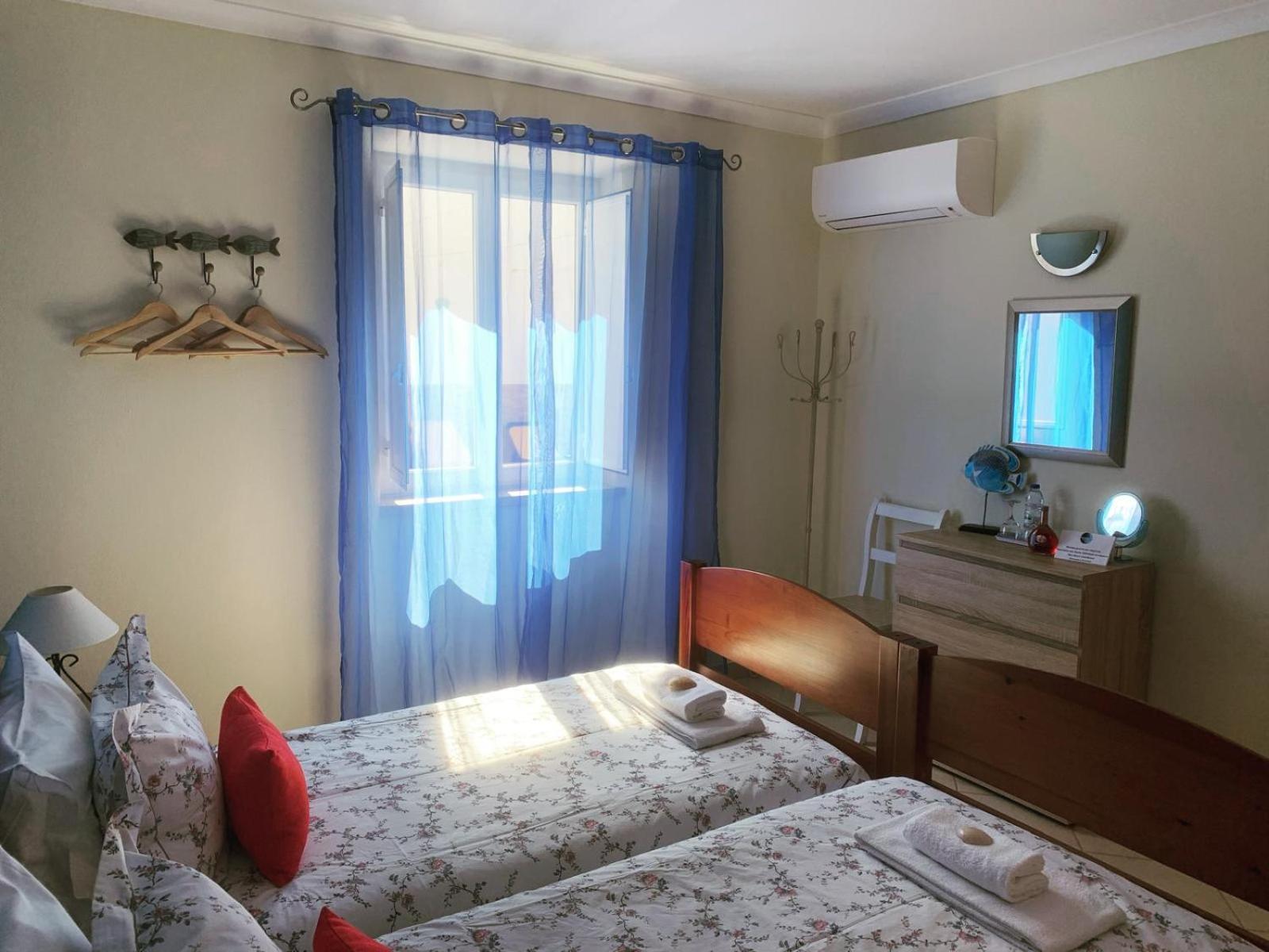 Blue Moon Guesthouse Lagos Luaran gambar