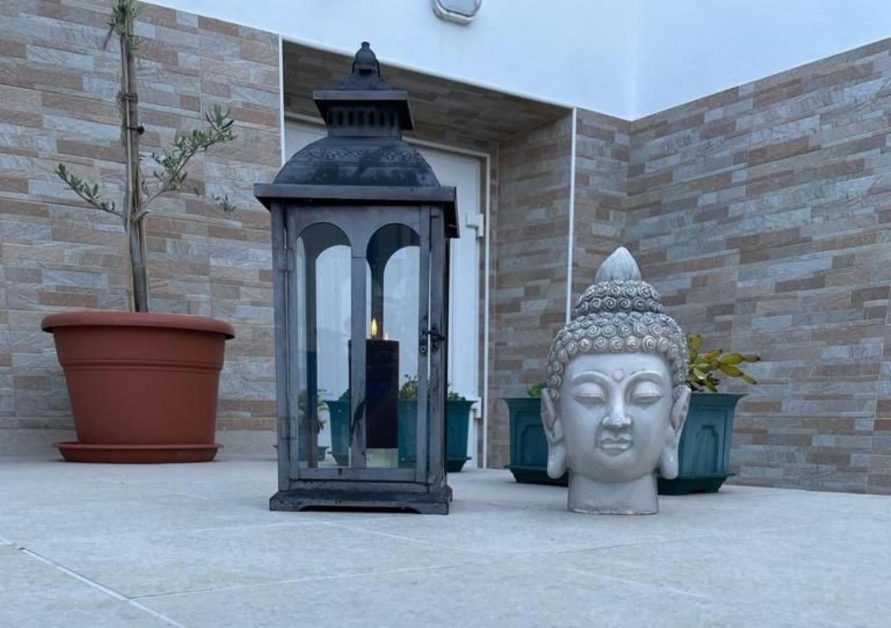 Blue Moon Guesthouse Lagos Luaran gambar
