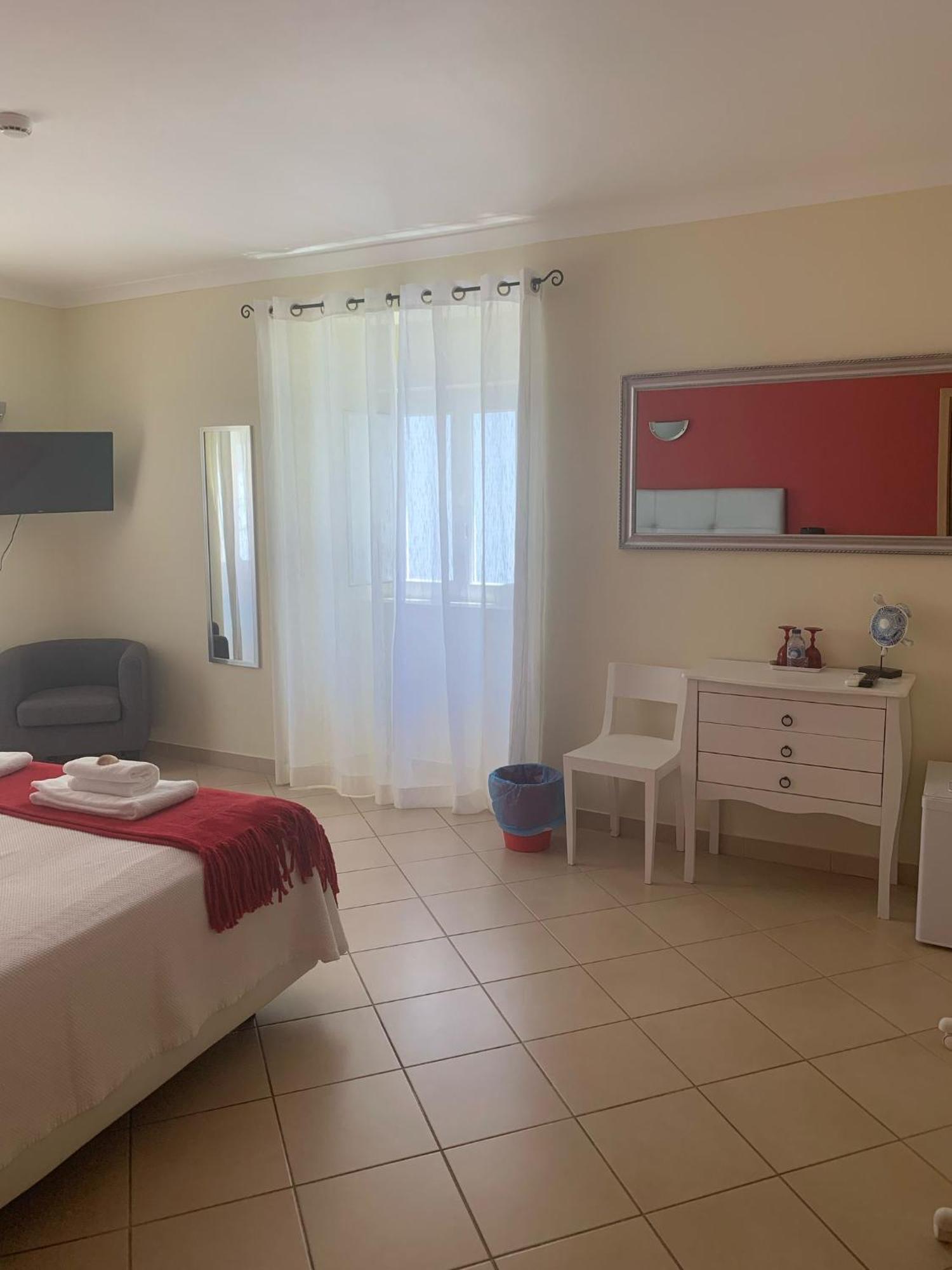 Blue Moon Guesthouse Lagos Luaran gambar